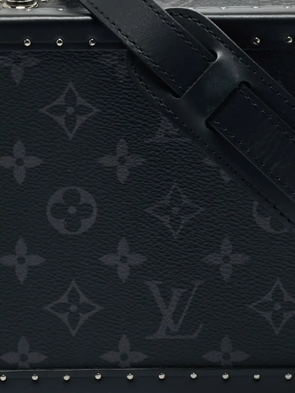 Louis Vuitton Pre-Owned 2022 monogram-eclipse shoulder bag | Men | Image 2