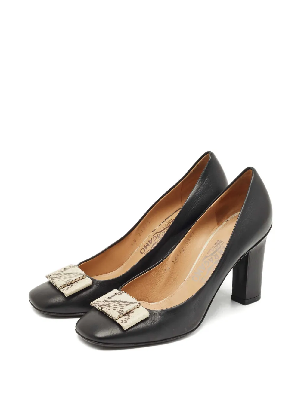 Ferragamo Pre-Owned Vara Bow leather pumps - Zwart