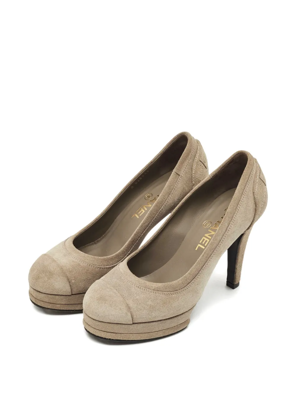 CHANEL Pre-Owned suede cap-toe pumps - Beige
