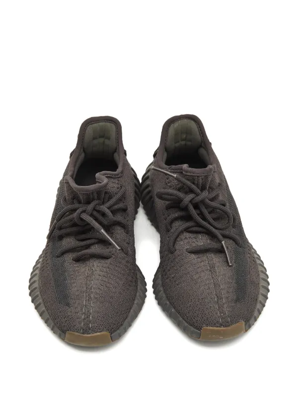 yeezy cinder farfetch