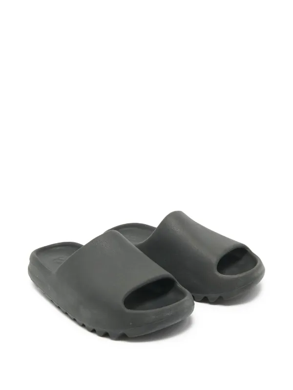 YEEZY Slide 2足セット Adidas Yeezy open-toe Slides | Grey | FARFETCH