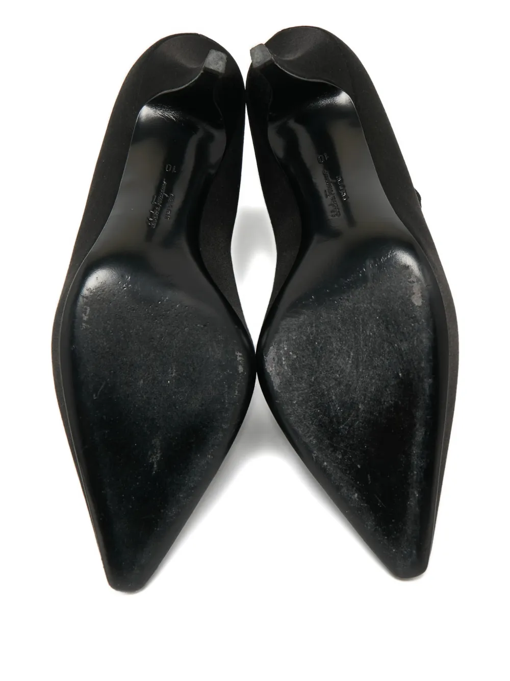 Ferragamo Pre-Owned embellished satin boots - Zwart