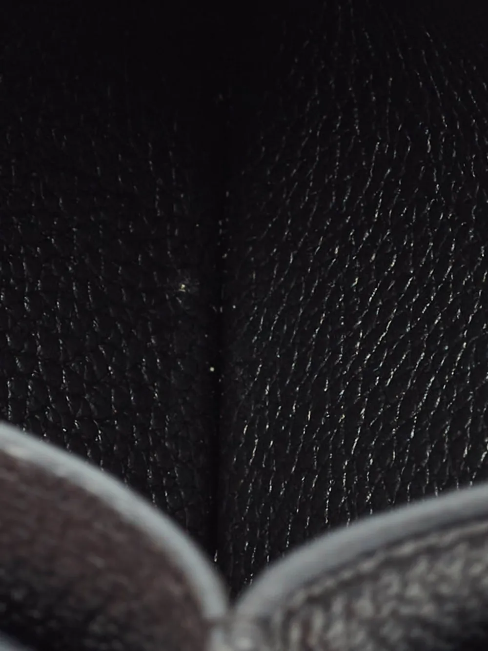 Pre-owned Louis Vuitton Monogram Card Holder In Black