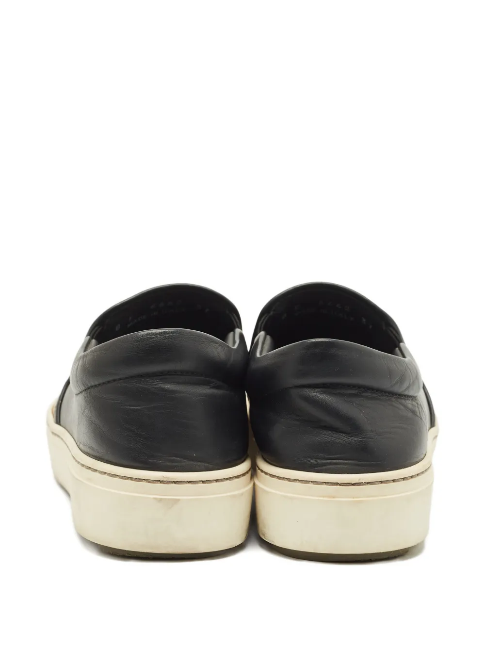 Fendi Pre-Owned Karlito stud-embellished leather slip-on sneakers - Zwart