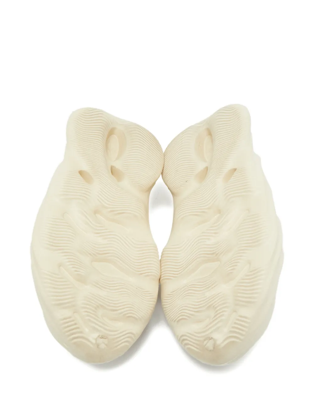 Adidas Yeezy RNNR cut-out shoes - Beige