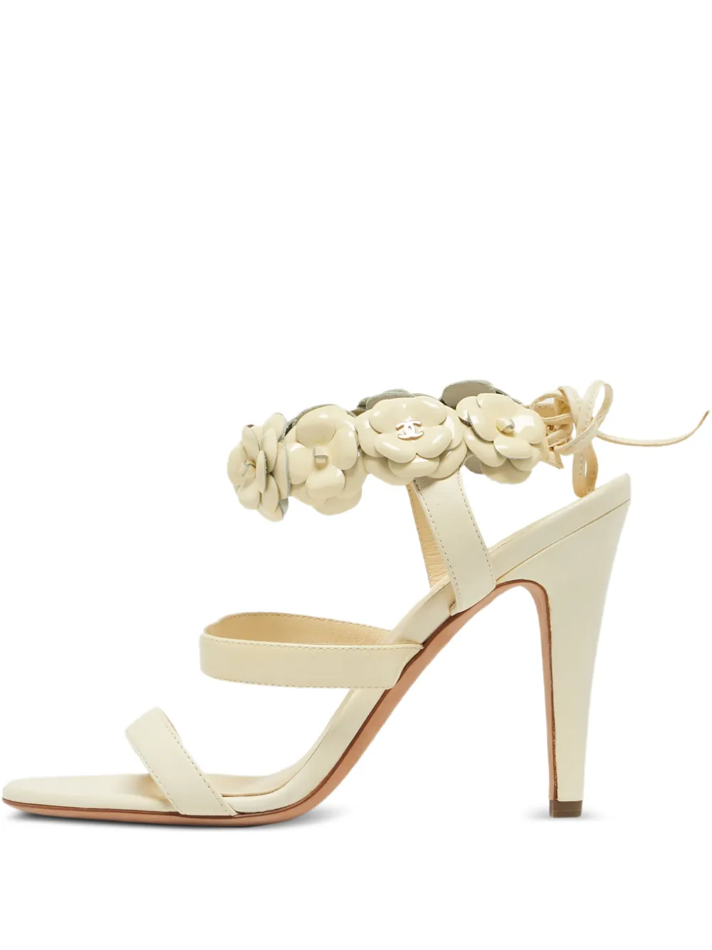 CHANEL Pre-Owned flower sandals - Toni neutri