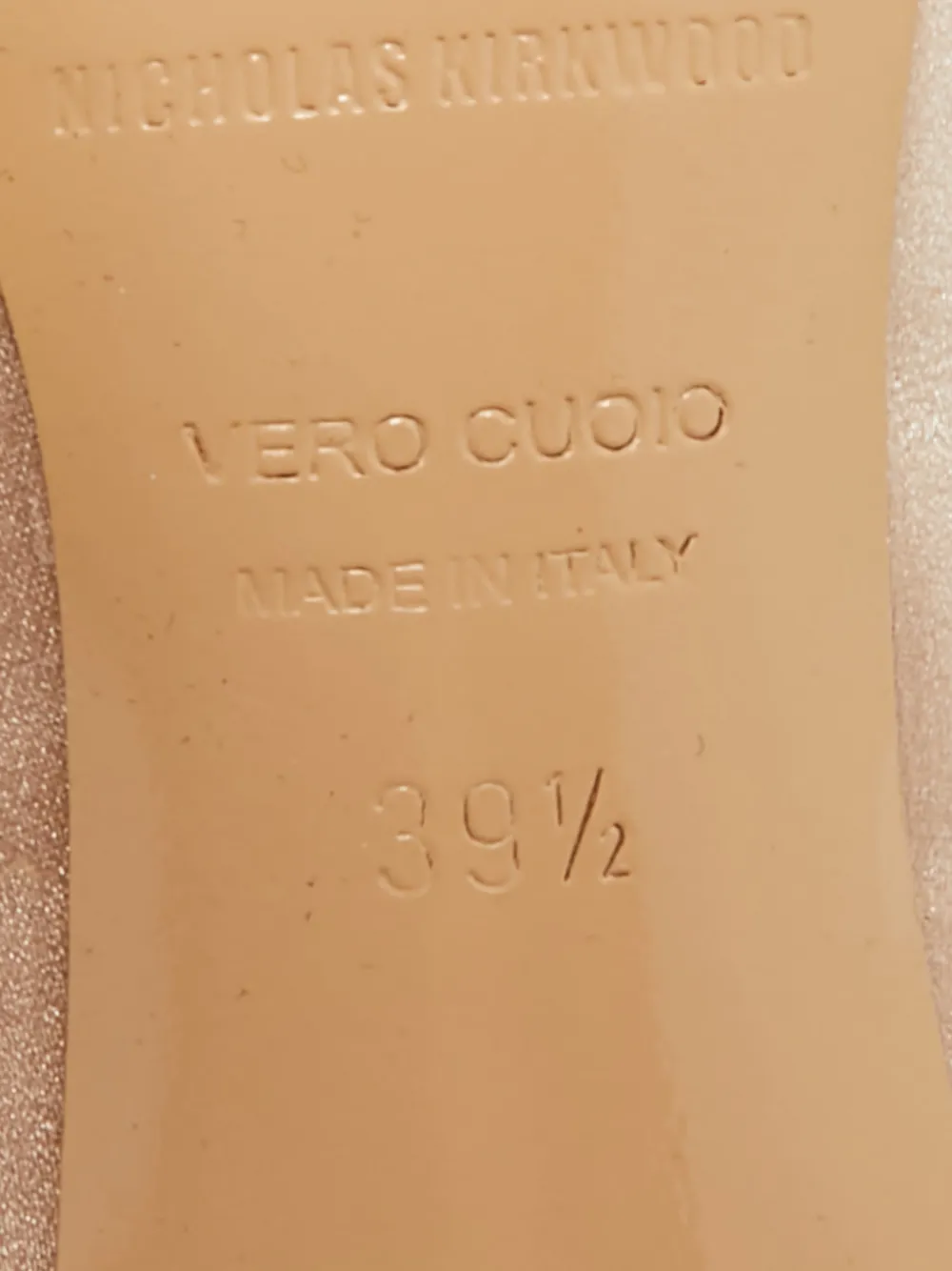 Pre-owned Nicholas Kirkwood Eden Crystal-embellished Pumps In Neutral