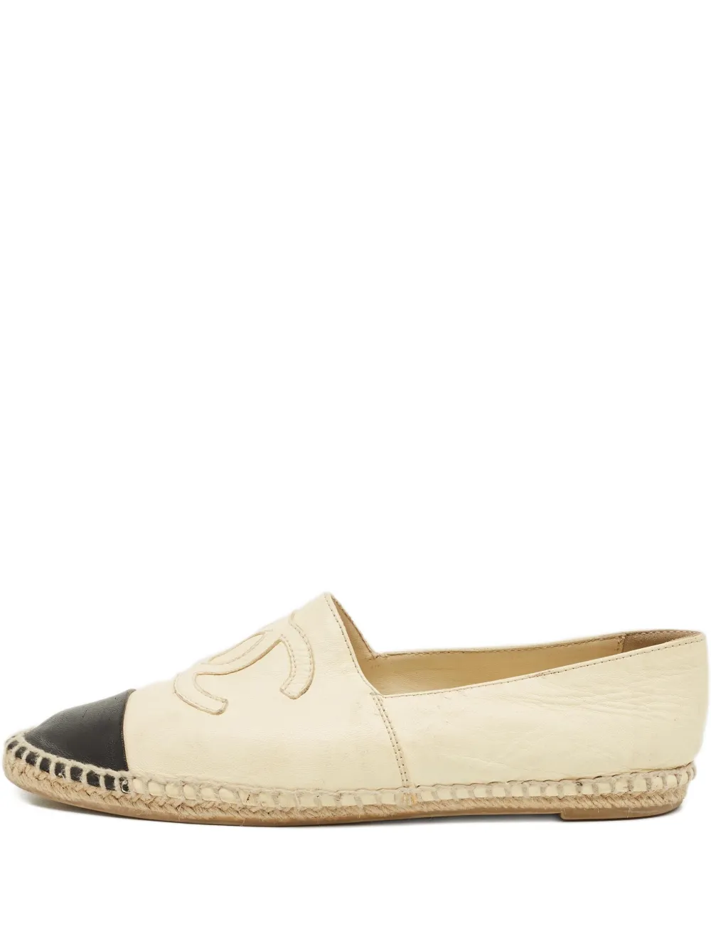 CHANEL Pre-Owned embossed toe cap espadrille - Toni neutri