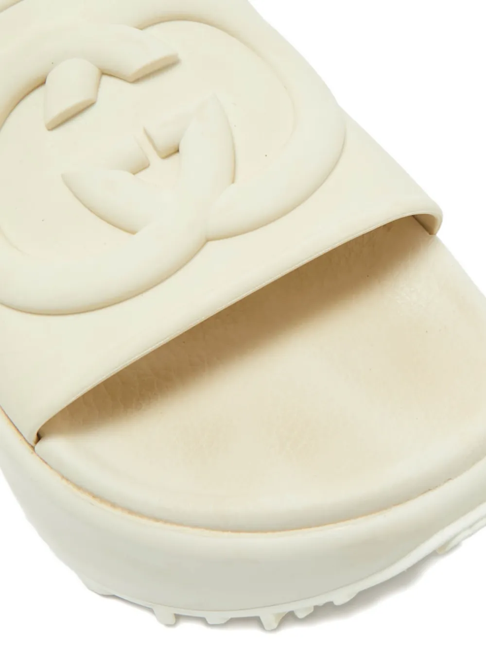 Gucci Pre-Owned embossed-logo slides - Beige