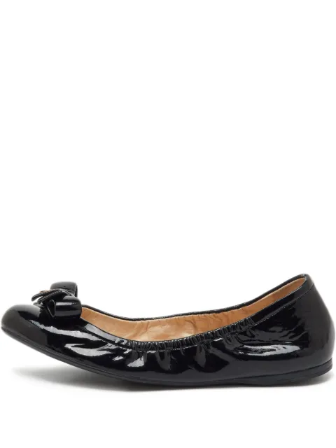 Prada Pre-Owned flats de charol con moño
