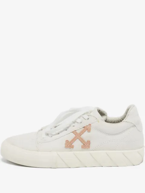 Off-White Pre-Owned tenis Vulcanized de lona