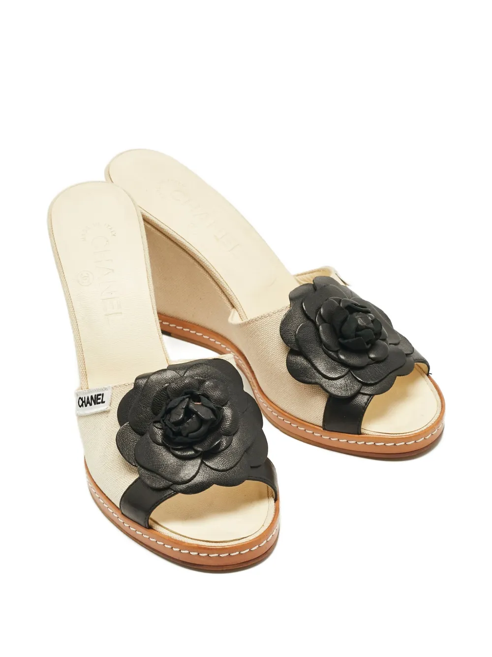 CHANEL Pre-Owned Camelia wedge sandals - Beige