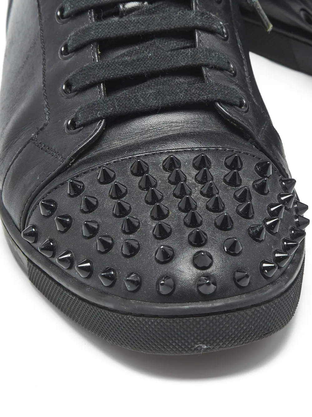 Christian Louboutin Pre-Owned spike leather trainers | Tenis bajos | Image 2