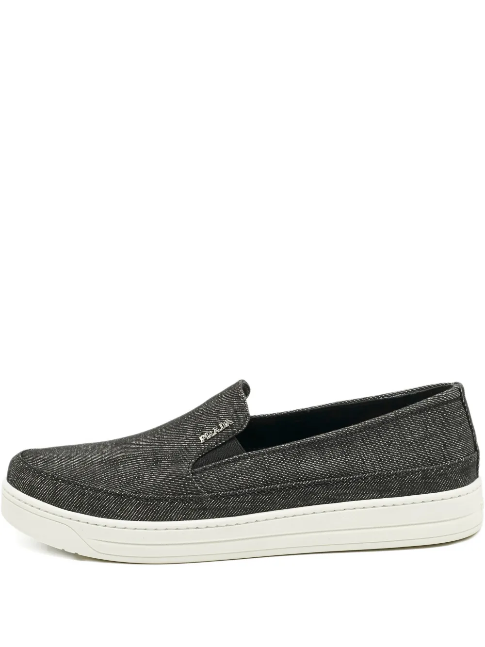 Prada Pre-Owned logo-plaque sneakers - Grau