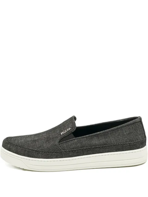 Prada Pre-Owned logo-plaque sneakers