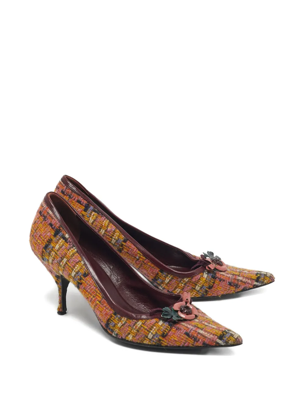 Miu Miu Pre-Owned flower-embellished pointed pumps - Oranje