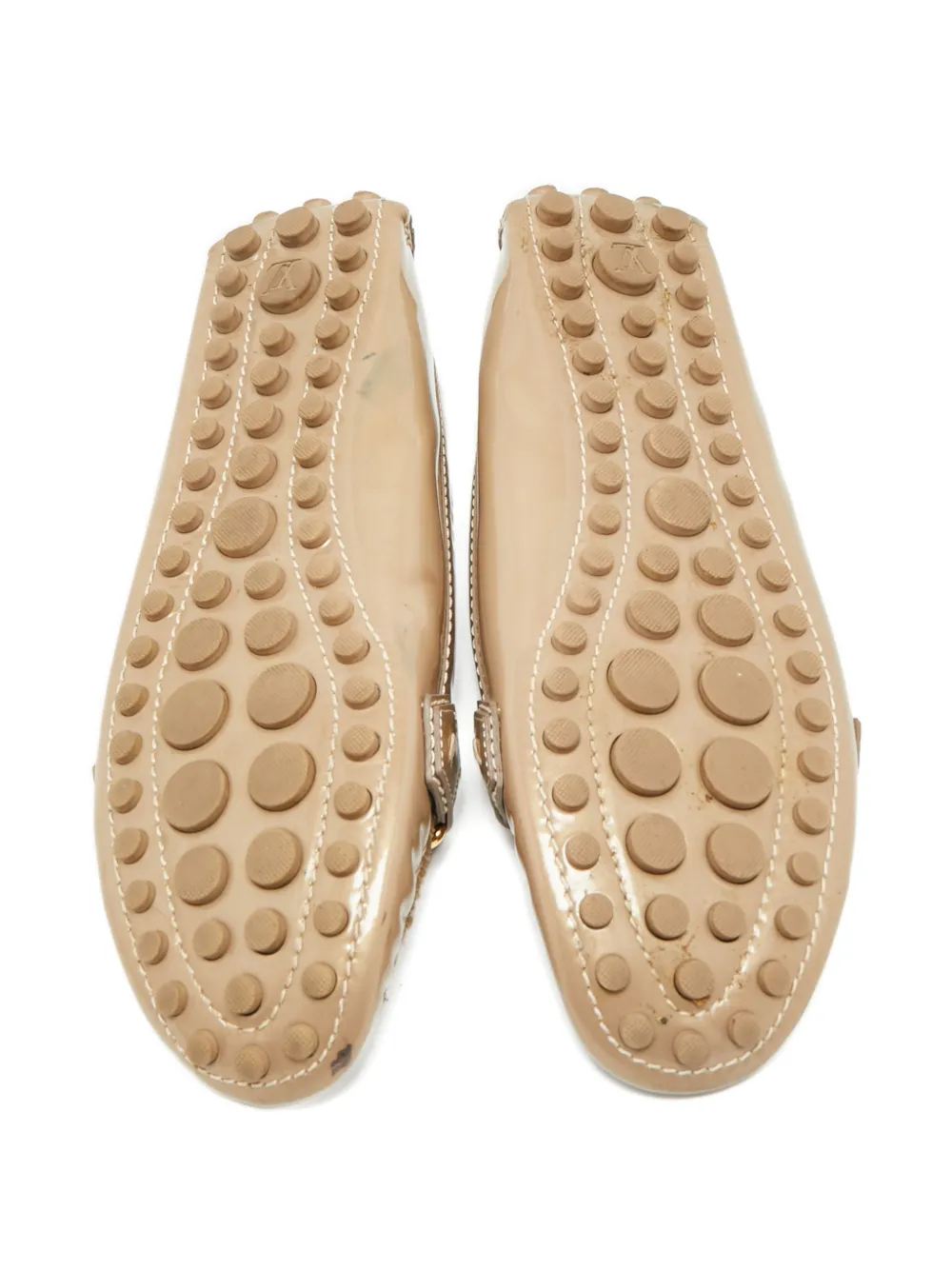 Louis Vuitton Pre-Owned patent-leather loafer - Beige