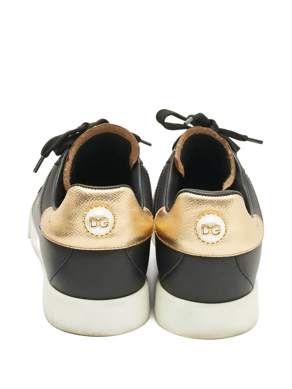 Dolce & Gabbana Pre-Owned Portofino pearl-embellished sneakers - Zwart
