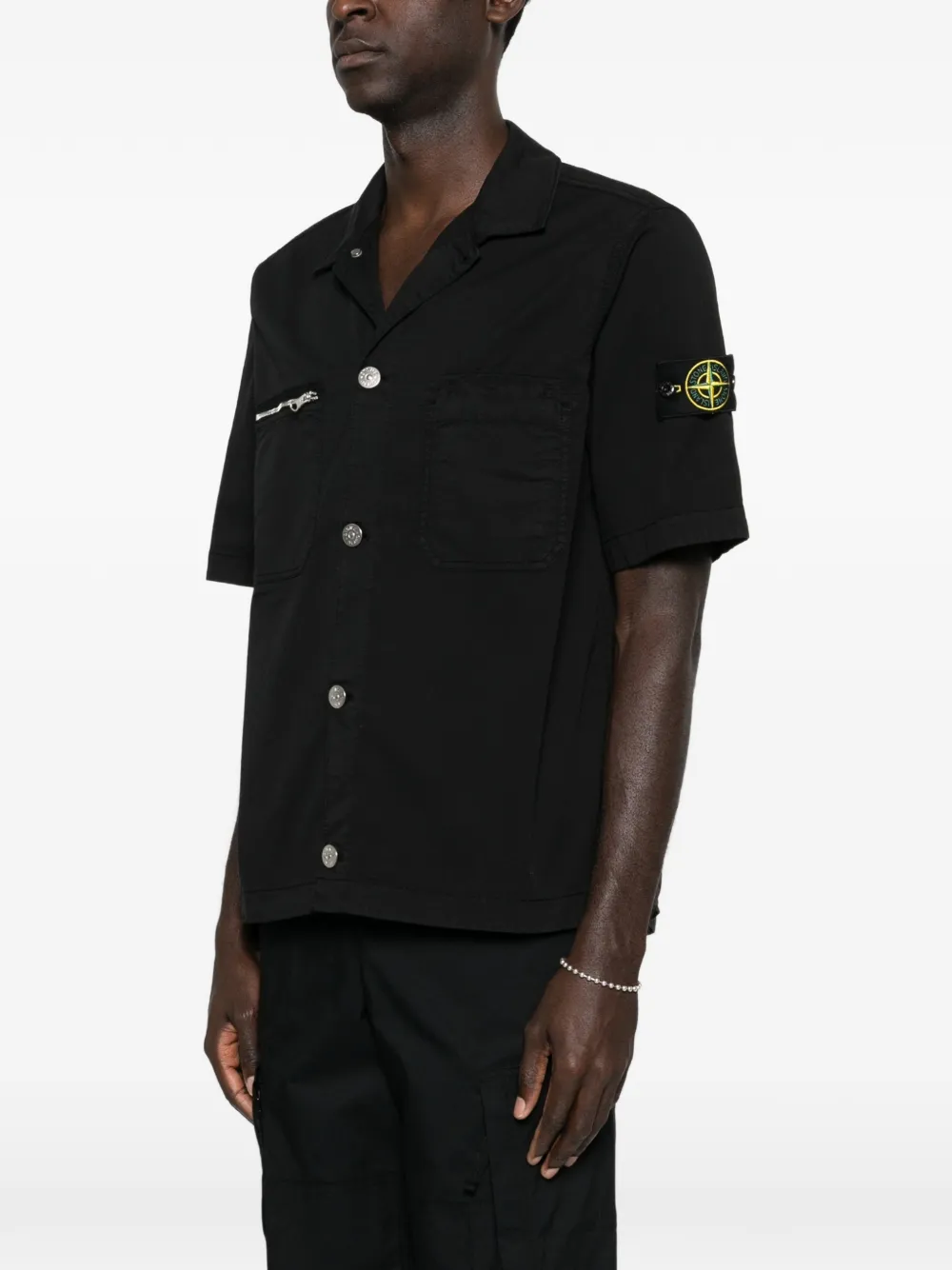 Stone  ブラック ジップポケット シャツ Stone Island ジップ ポケット ショートスリーブシャツ | ブラック
