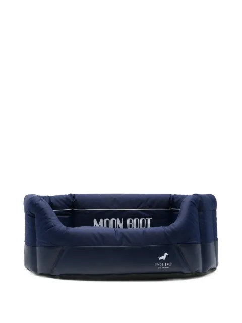 Moon Boot laced pet bed