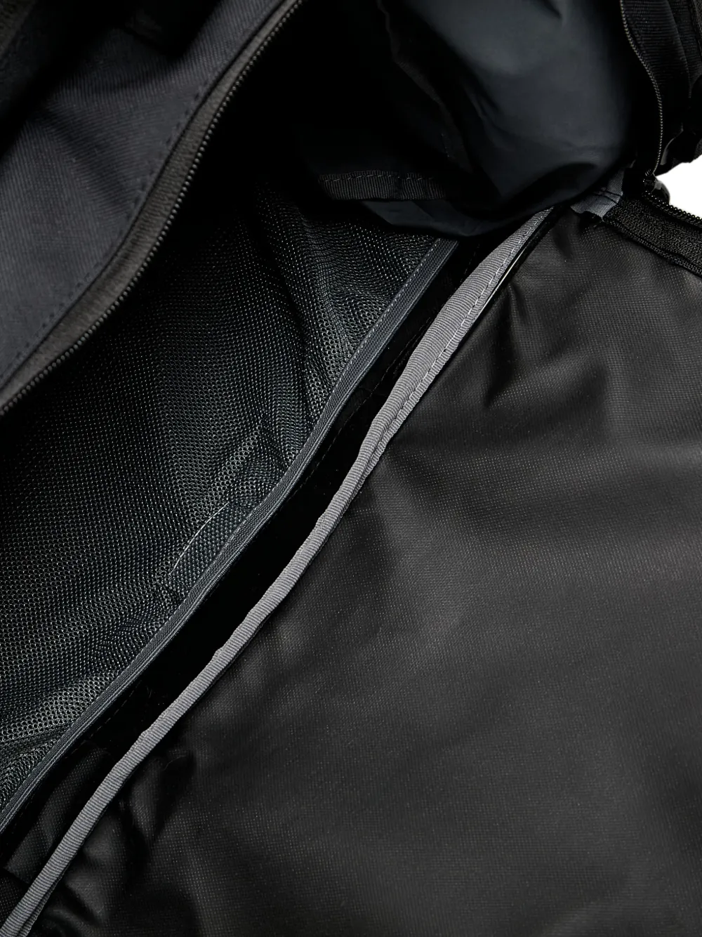 Nike Medium 51L Utility Power 2.0 duffeltas Zwart