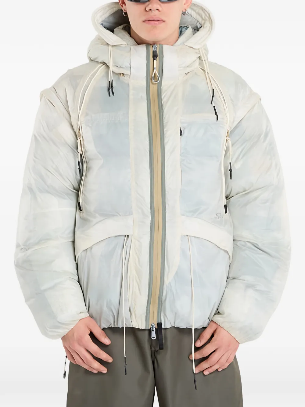 Oakley Latitude Soar Puffer Jacket | Neutrals | FARFETCH