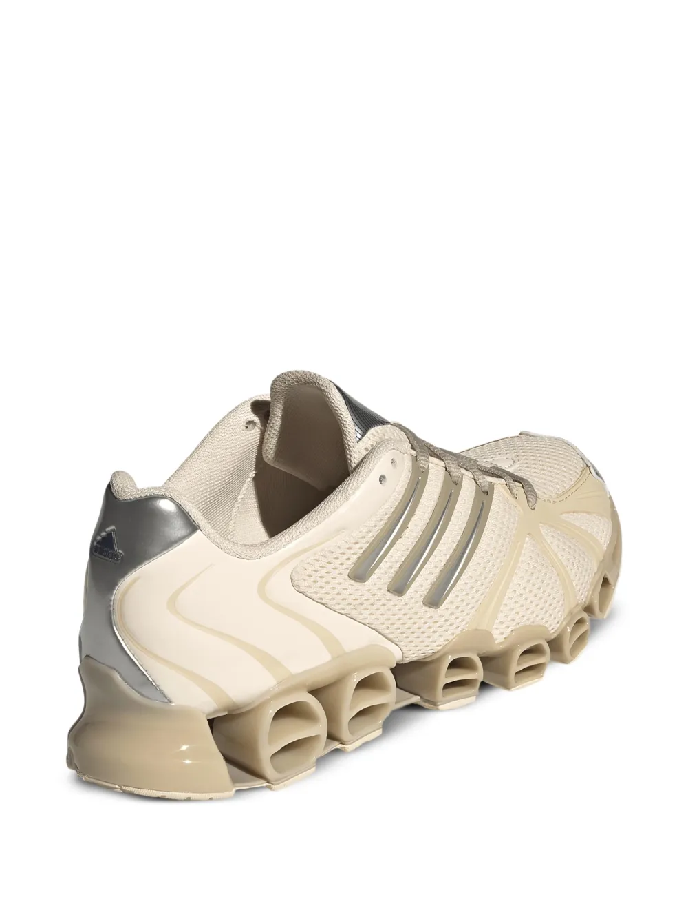 adidas Mega Ghostride gestreepte sneakers Beige