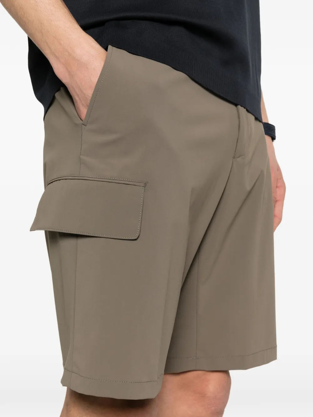 Manuel Ritz Shorts met logopatch en riemlussen Beige