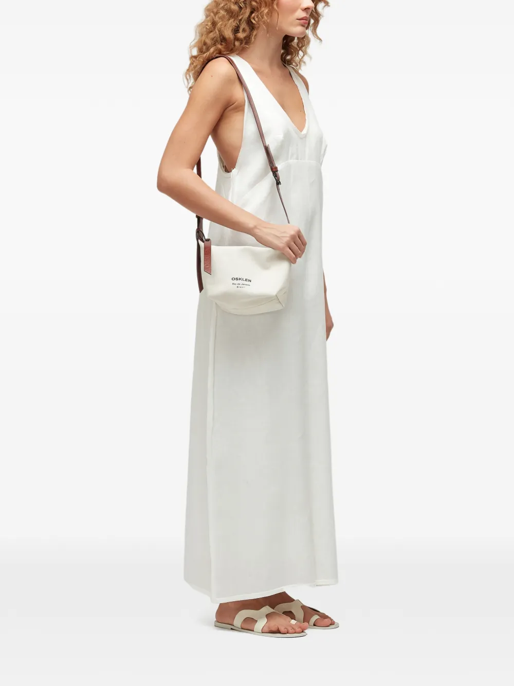 Osklen Bakare logo-detail cross body bag – White