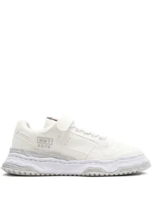On Cloudzone “White” スニーカー | ホワイト | FARFETCH JP