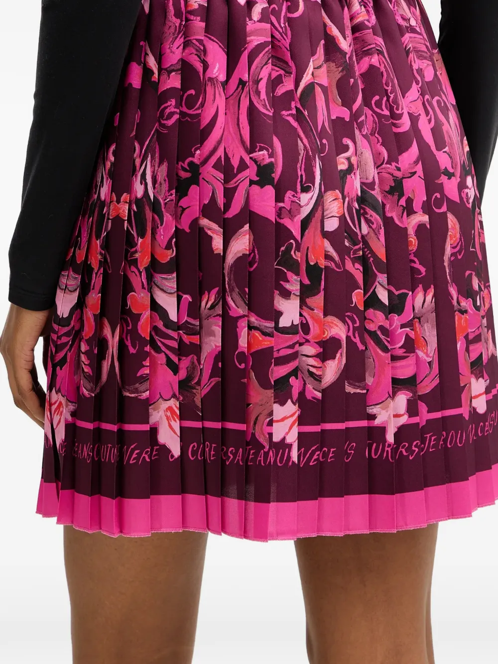  Versace Jeans Couture Barocco-print Pleated Mini Skirt - Purple 