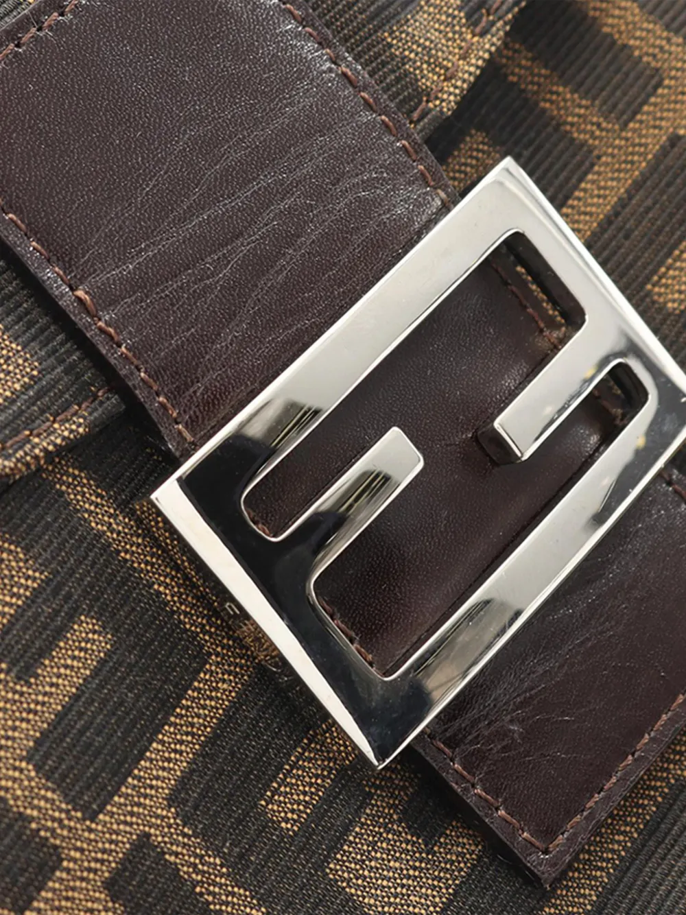 Fendi Pre-Owned 2000-2010 Zucca Canvas shoulder bag | Pre-Owned | Image 2