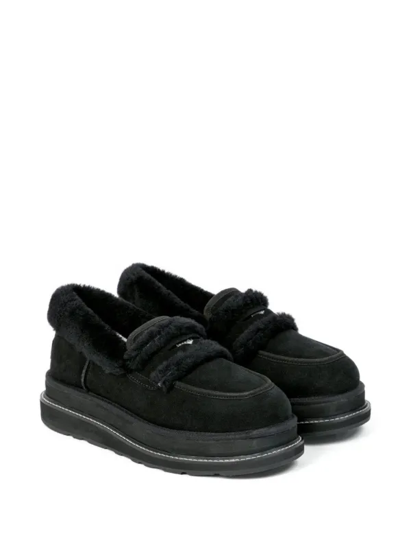 Sacai x UGG ローファー | ブラック | FARFETCH JP