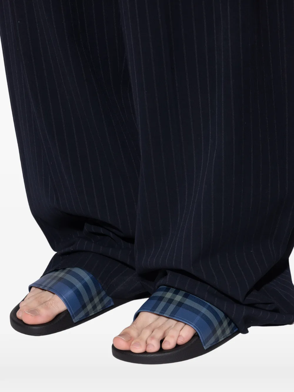 Burberry Geruite teenslippers Blauw