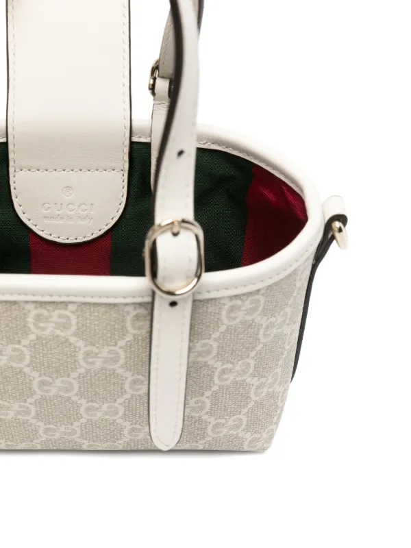 GUCCI グッチ GG型押しロゴ ハンドバッグ オフホワイトシマレザー Gucci GG Emblem Mini Bag | Neutrals | FARFETCH