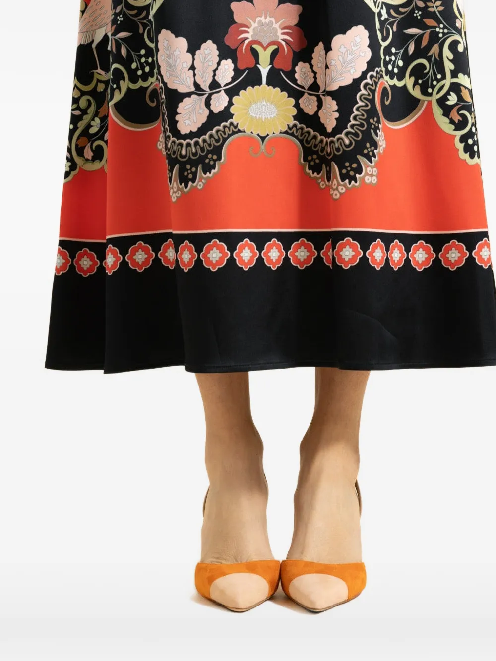 Manolo Blahnik Capsli slingback pumps Oranje