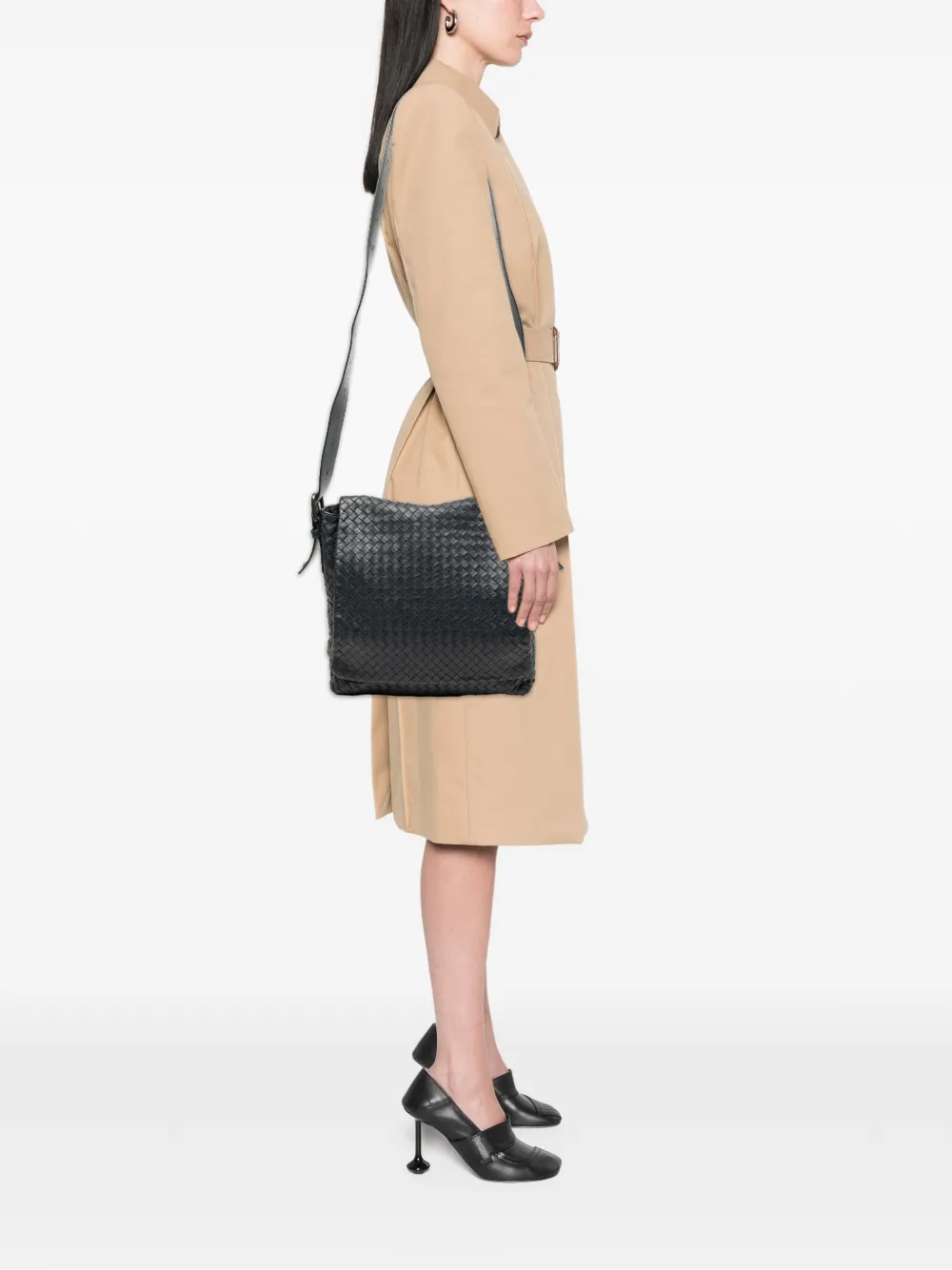 Bottega Veneta Pre-Owned 2012-2025 Nappa Intrecciato Flap crossbody bag | Pre-Owned | Image 2