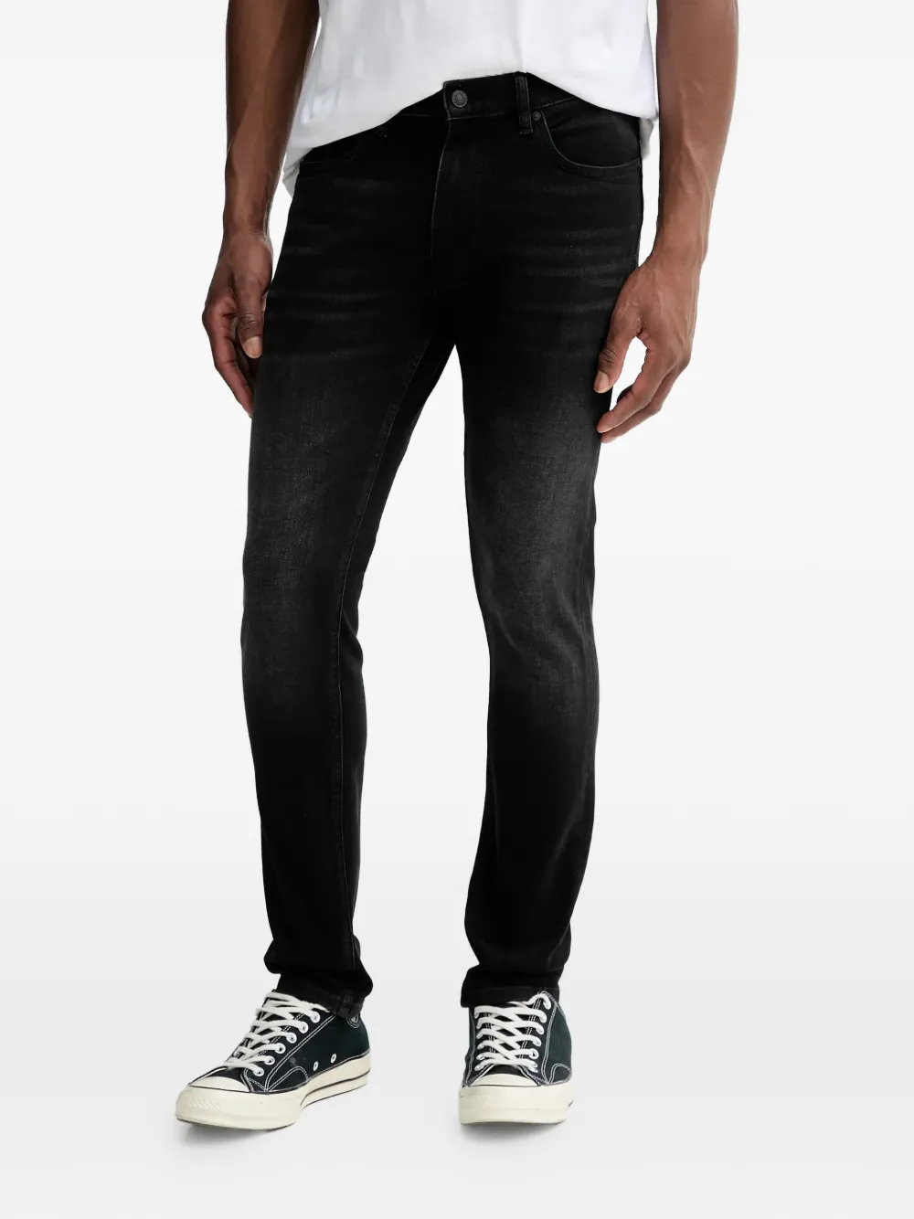 HUGO Hugo 734 logo-patch jeans | Black | Image 1