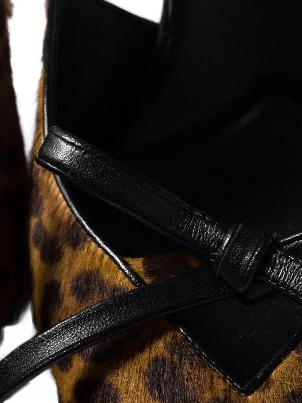 Miu Pumps met logoprint Bruin