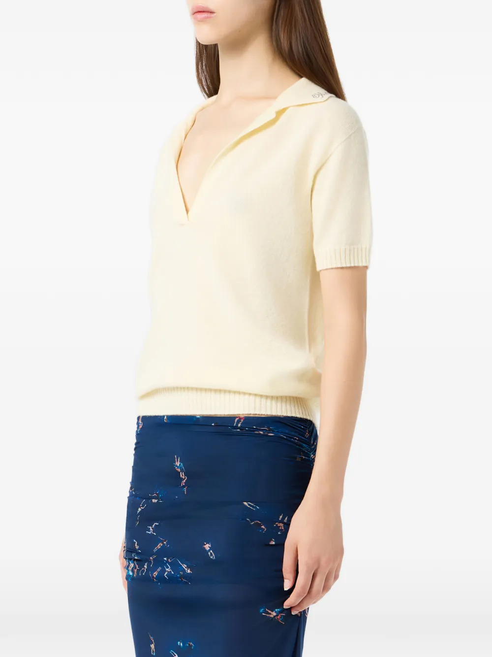 Blumarine Trui met polokraag Beige