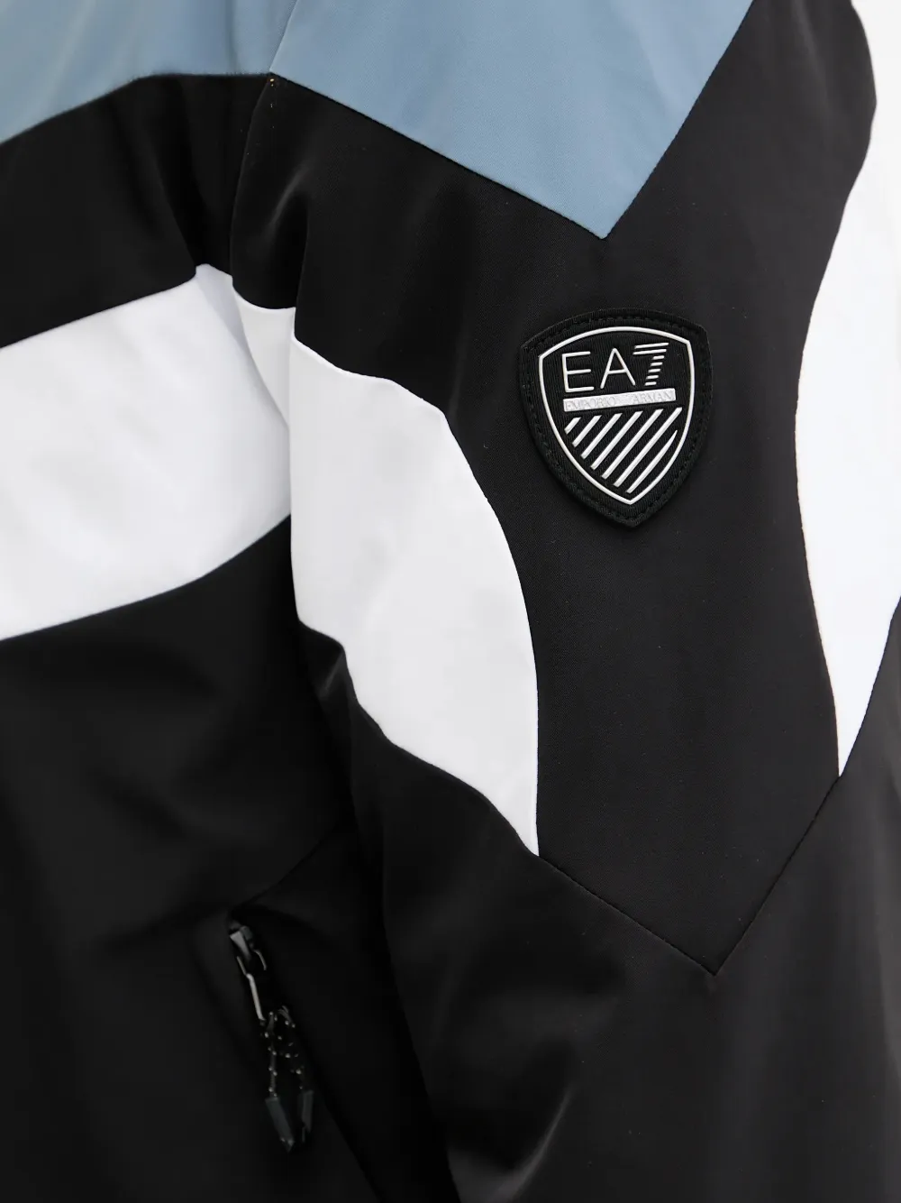 Ea7 Emporio Armani Ski-jack met capuchon en colourblocking Zwart