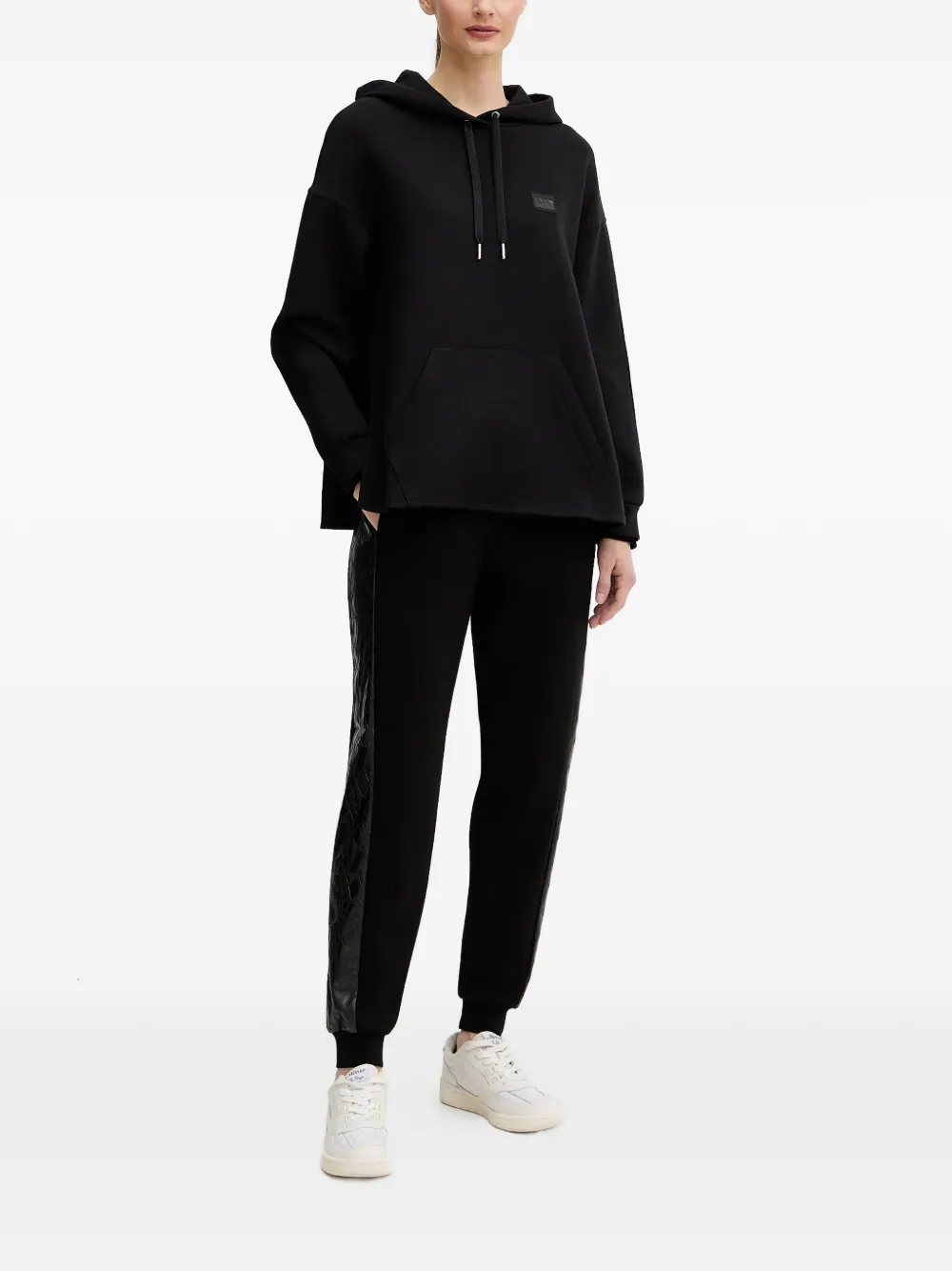  Armani Exchange Logo-patch Hoodie - Black 
