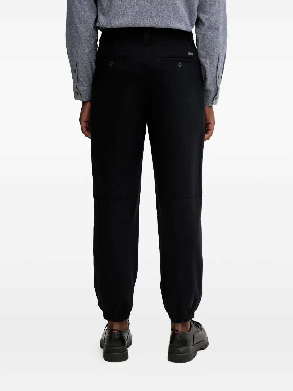 Armani Exchange logo-plaque trousers - Zwart