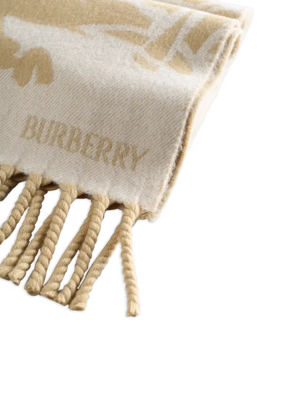 Burberry ロゴ フリンジ スカーフ | ニュートラル | FARFETCH JP