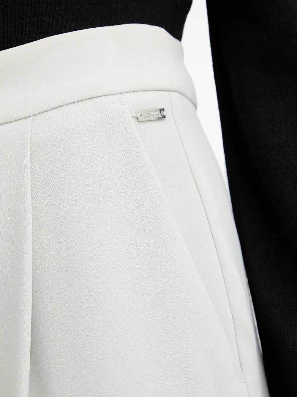 Armani Exchange Broek met logoplakkaat Beige