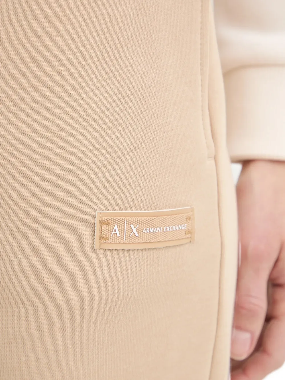 Armani Exchange Broek met logopatch Beige