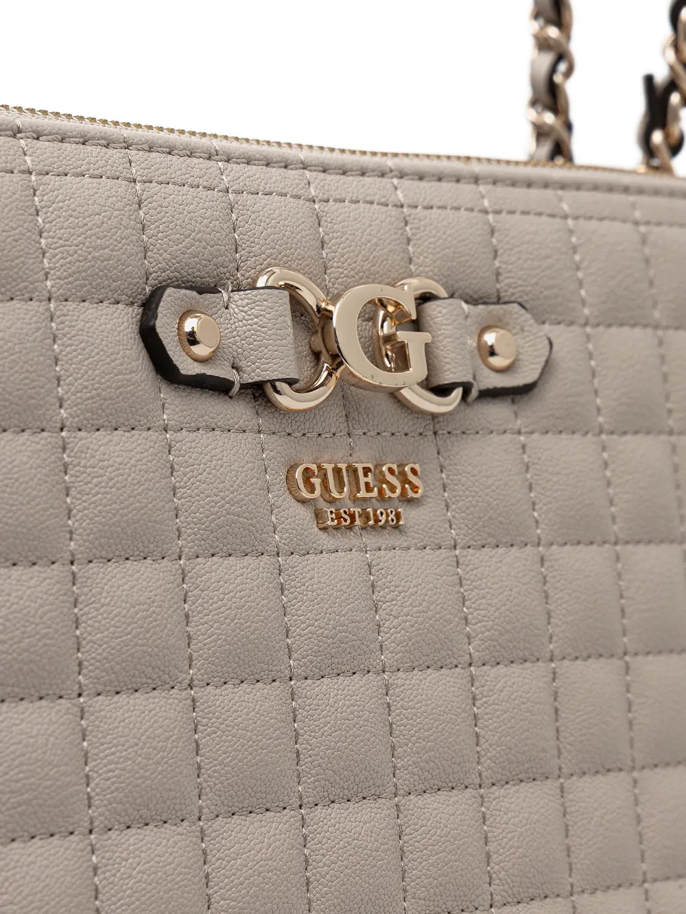 GUESS USA Nadira gewatteerde schoudertas Beige