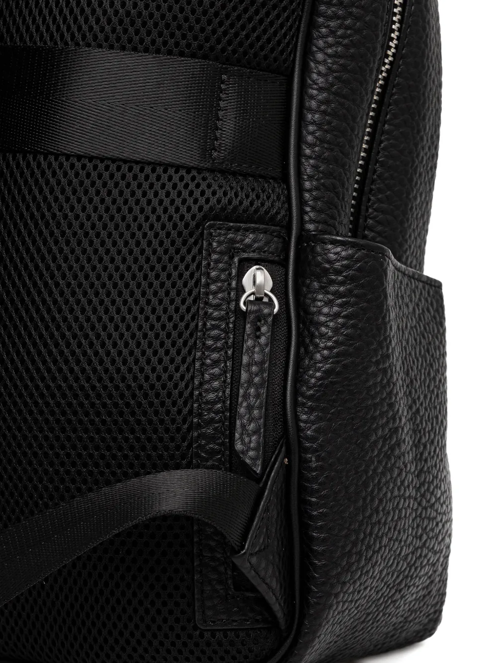  Guess Usa Logo-plaque Zip Backpack - Black 