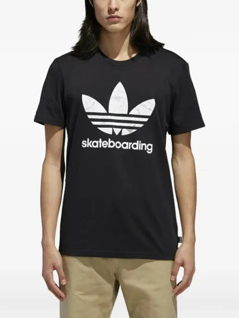 adidas short-sleeve T-shirt