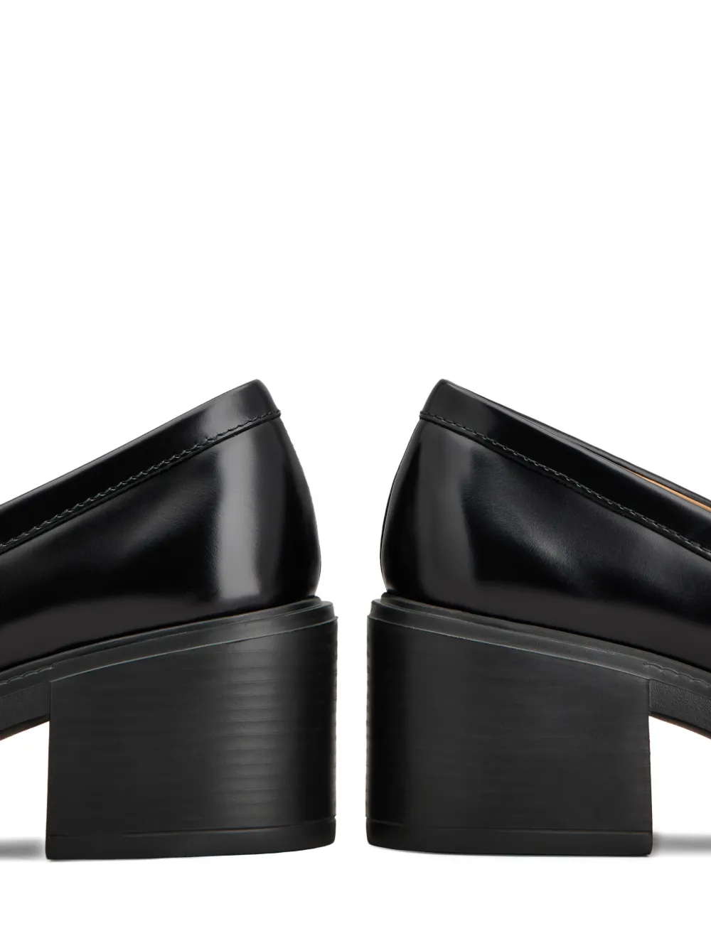 Tod's Loafers met kettingdetail Zwart